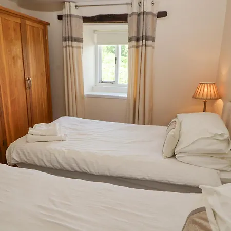 Goswick Hall * Bowland Bridge