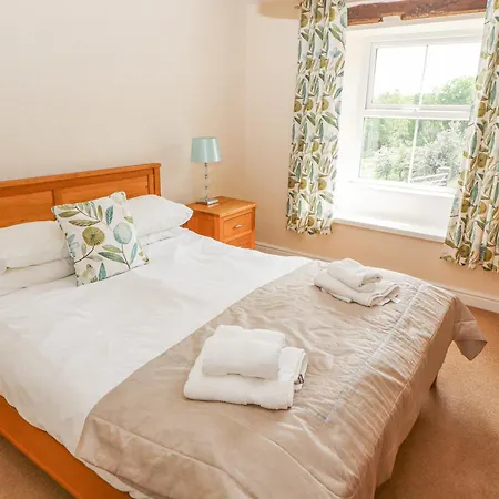 Goswick Hall * Bowland Bridge